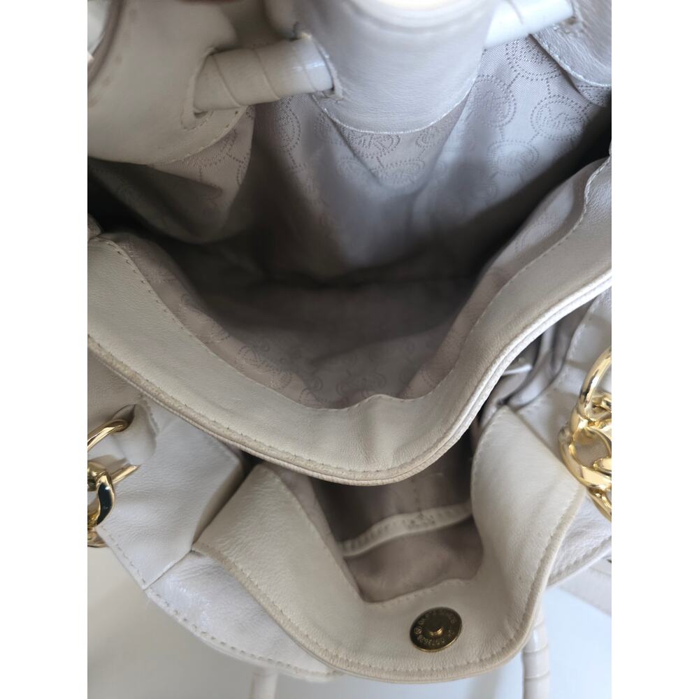 Michael Kors Jet Set Hobo Cream Leather Drawstring Chain Slouchy Shoulder Bag - Picture 11 of 12